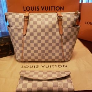 💫Authentic Louis Vuitton Totally Azur Damier💫